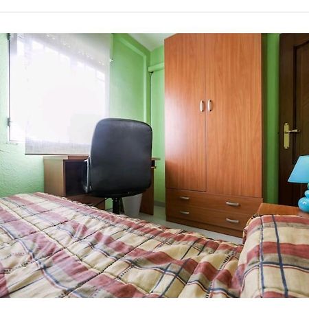 Piso Con Buena Red Wiffi Fibra Optica Alquiler De Habitaciones Sevilla Bagian luar foto