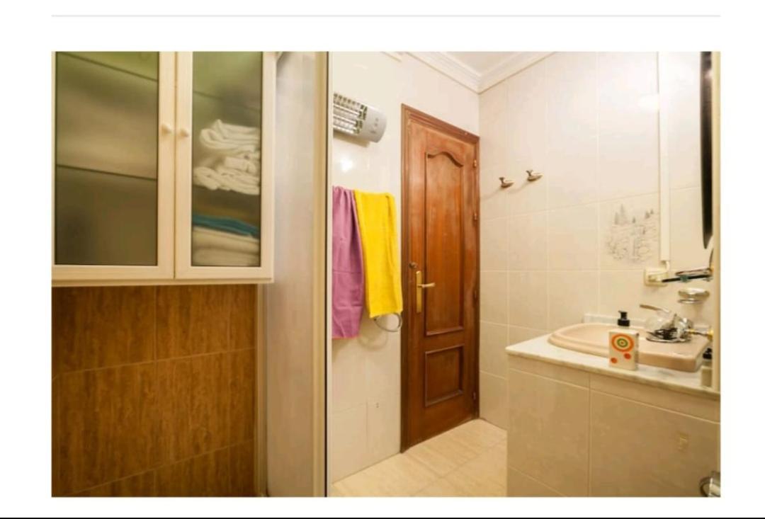 Piso Con Buena Red Wiffi Fibra Optica Alquiler De Habitaciones Sevilla Bagian luar foto